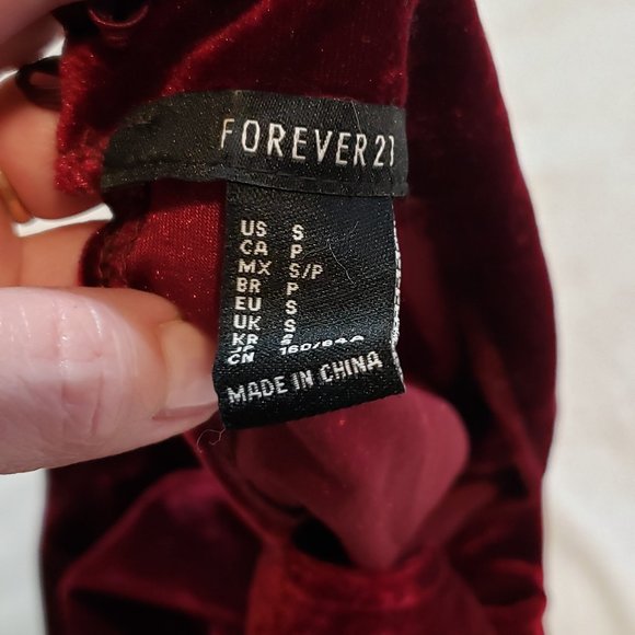 Forever 21 Cold Shoulder Velvet Top - Picture 3 of 3